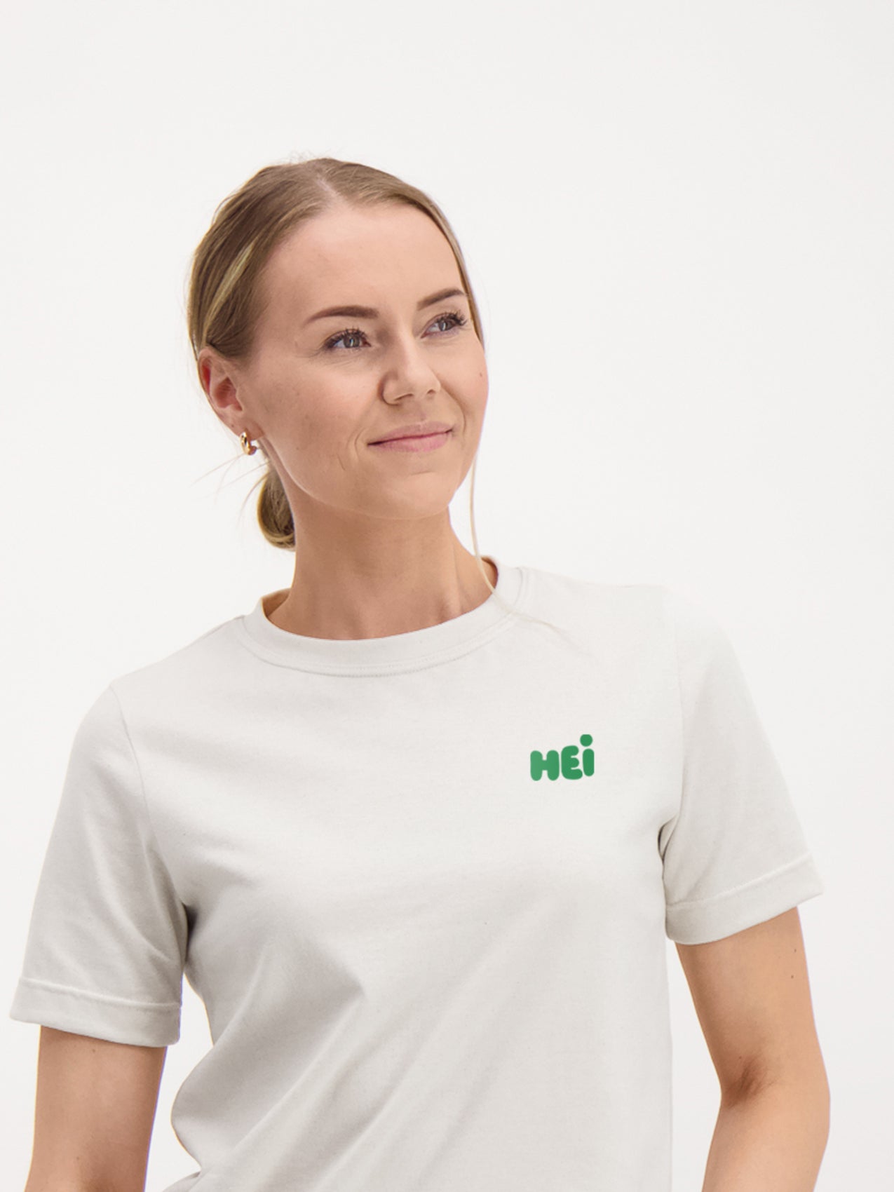 Hei-lippis ja T-paita setti