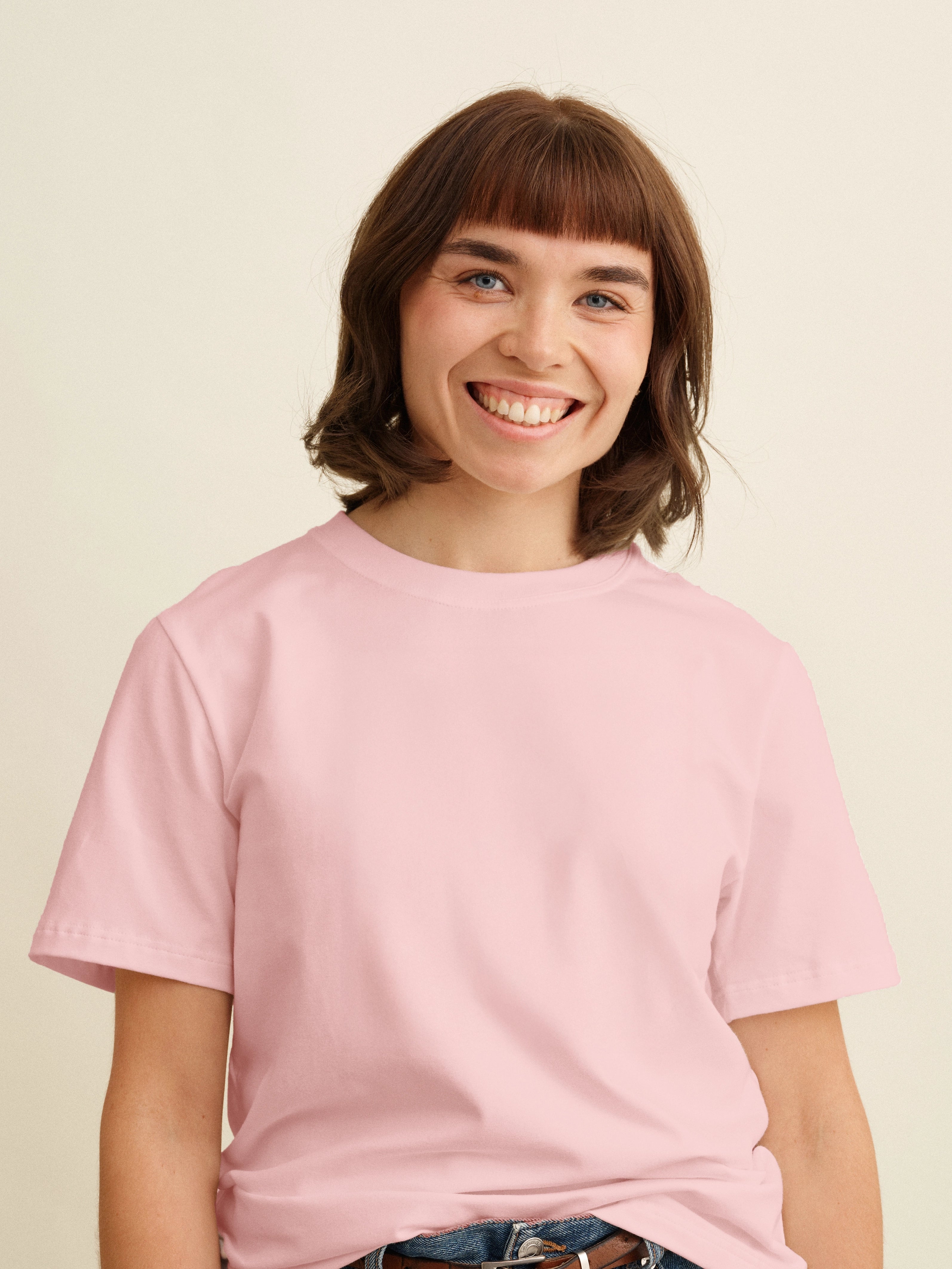 Vaaleat unisex t-paidat
